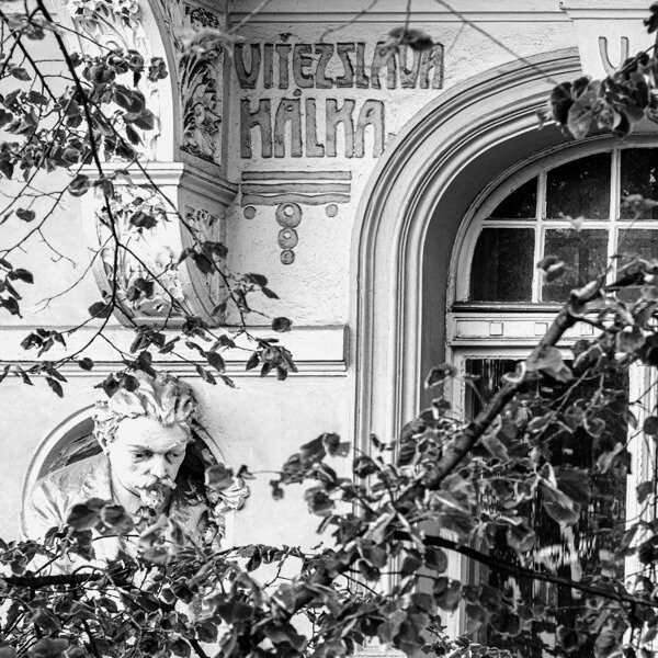 Architektonický detail — nemovitost ve správě fondu